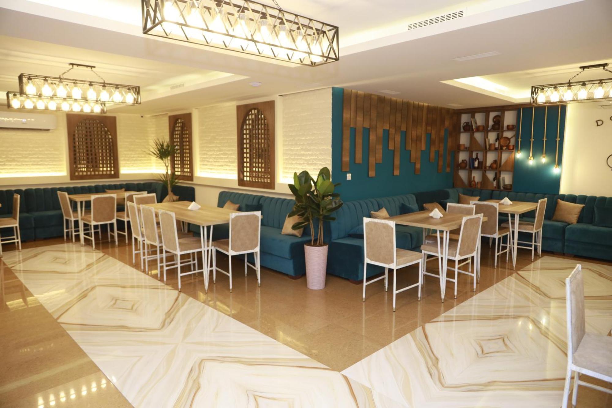 Delin Hotel And Tours Yerevan Ngoại thất bức ảnh