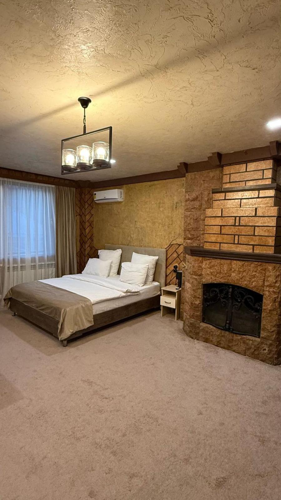 Delin Hotel And Tours Yerevan Ngoại thất bức ảnh